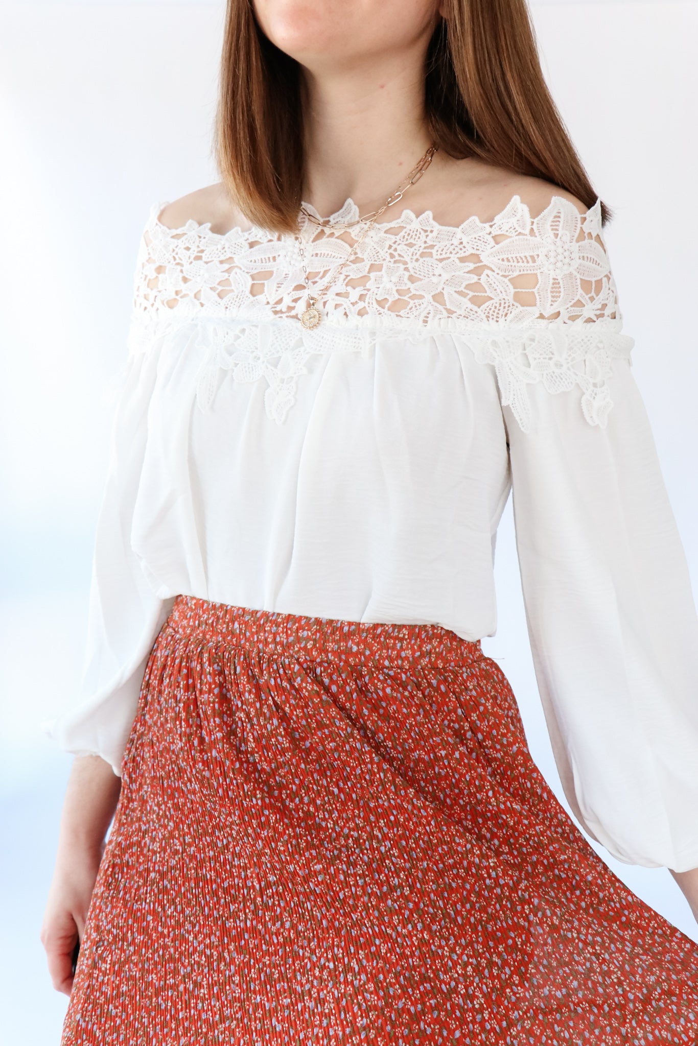 LACE OFF-THE-SHOULDER TOP