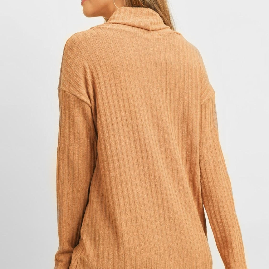 HIGH NECK SWEATER CAMEL