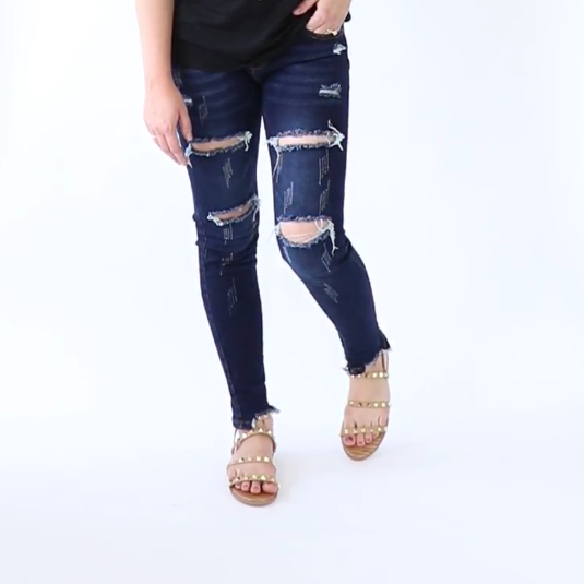 Last One! Small DARK WASH RIPPED DENIM SKINNY JEANS