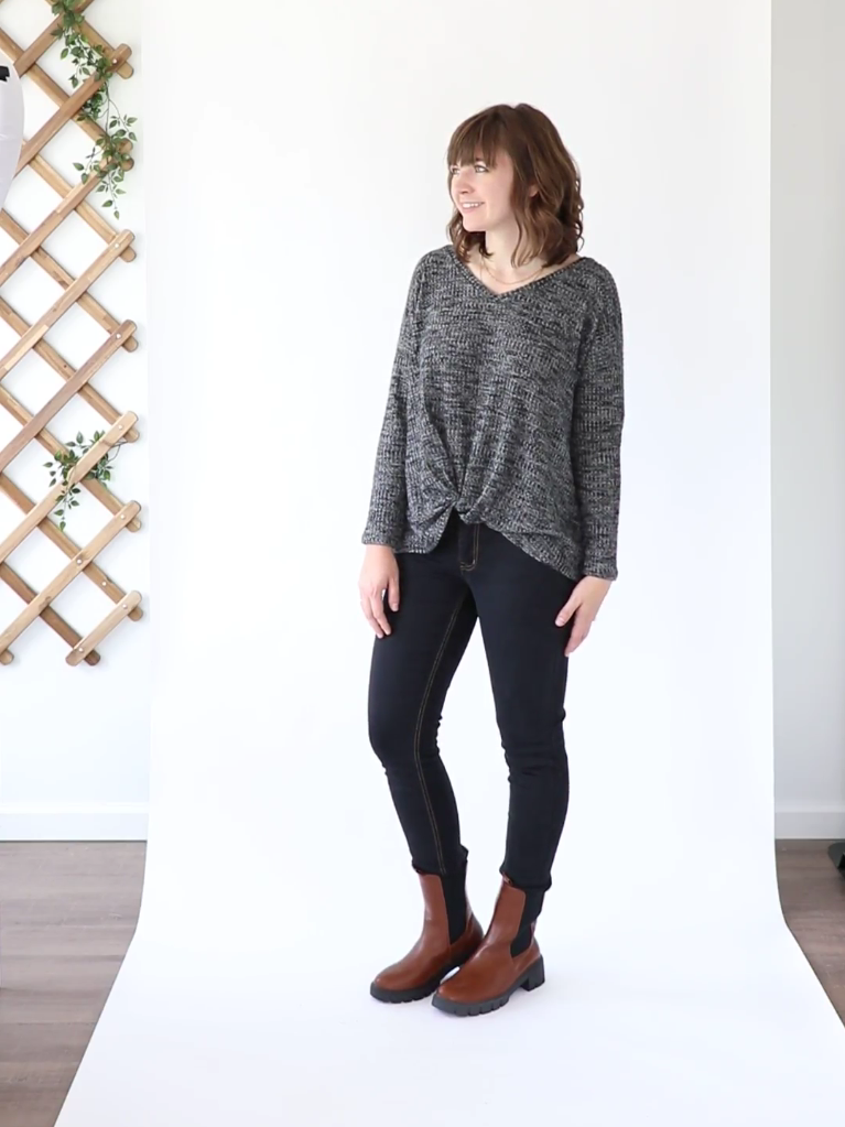 KNOT FRONT SWEATER BLACK